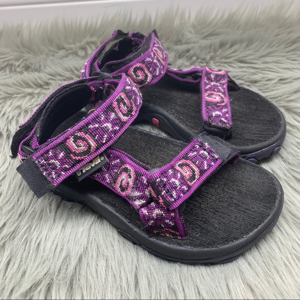 Teva Hurricane Purple Floral Sandals Strappy Snap